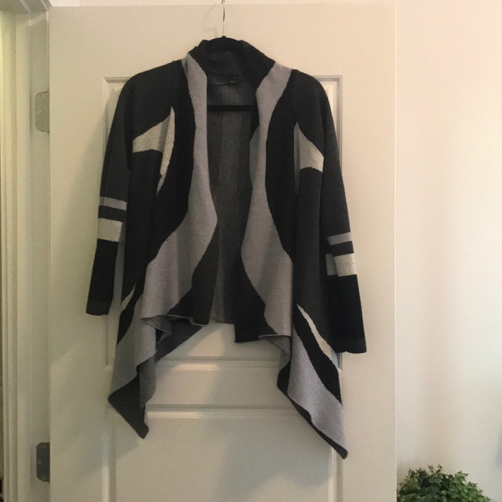 Gray and black cardigan